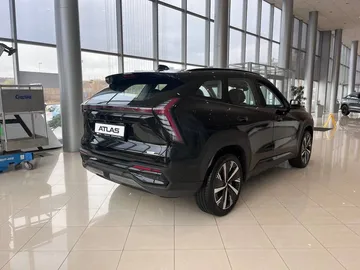 Купить Geely Atlas Чёрный 2.0T 4WD AT (200 л.с.) от 3250990 ₽. в Самаре
