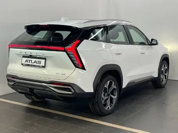 Купить Geely Atlas Белый 2.0T 4WD AT (200 л.с.) от 3152990 ₽. в Самаре