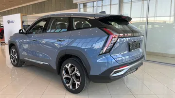 Купить Geely Atlas, II Серый 2.0 AT (200 л.с.) 4WD от 3062990 ₽. в Самаре