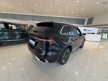 Купить Geely Monjaro Чёрный 2.0 4WD AT (238 л.с.) от 3959990 ₽. в Самаре