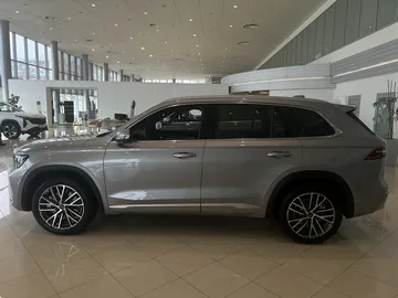 Купить Geely Monjaro, I Серый 2.0 AT (238 л.с.) 4WD от 3849990 ₽. в Самаре