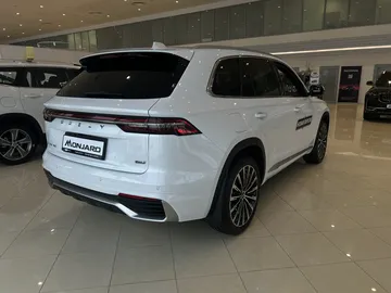 Купить Geely Monjaro, I Белый 2.0 AT (238 л.с.) 4WD от 4184990 ₽. в Самаре