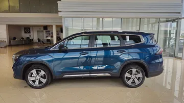 Купить Geely Okavango, I Рестайлинг Синий 2.0 AMT (200 л.с.) от 2830000 ₽. в Самаре